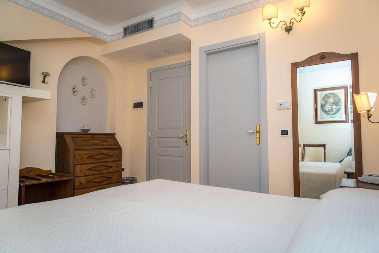 Hotel Villa Delle Meraviglie Маратеа Екстер'єр фото